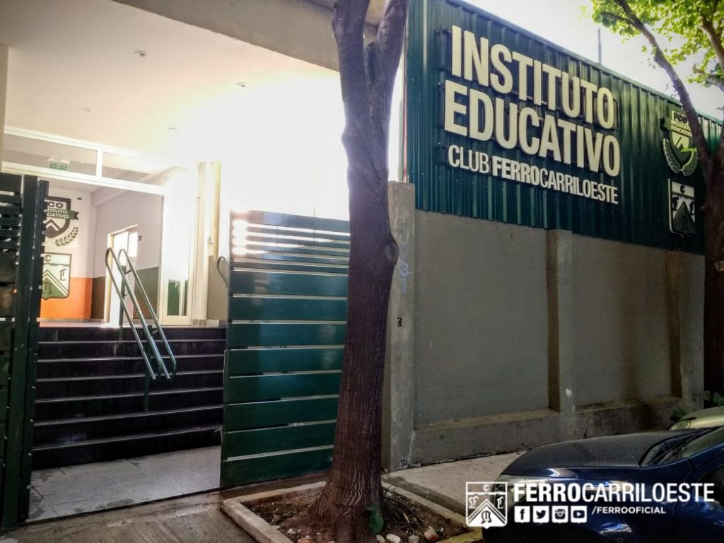 Instituto Educativo  Club Ferro Carril Oeste