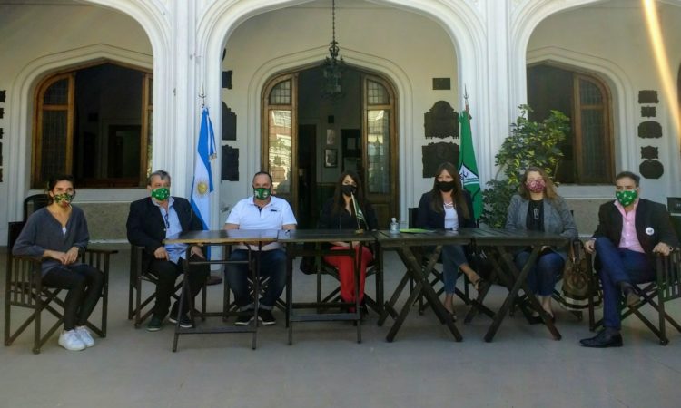 Las mujeres de Ferro rechazan que se use el club para un evento en