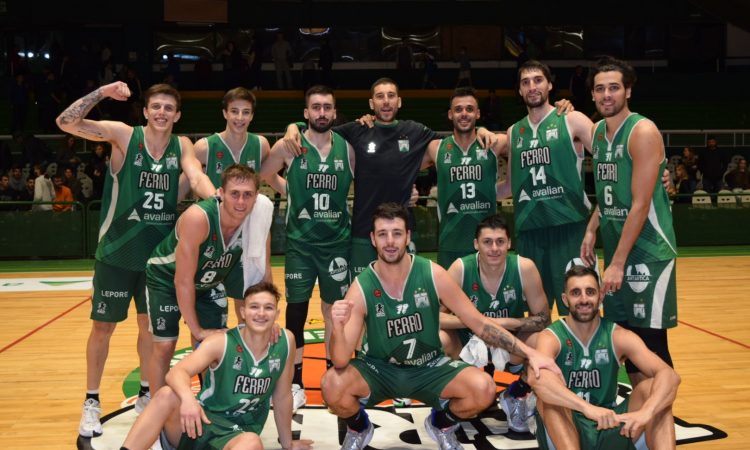 El club Ferro Carril Oeste probará jugadores de básquet y futbol