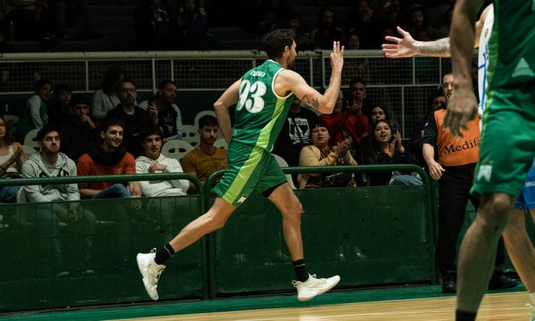 Trabajada victoria de Ferro ante Peñarol