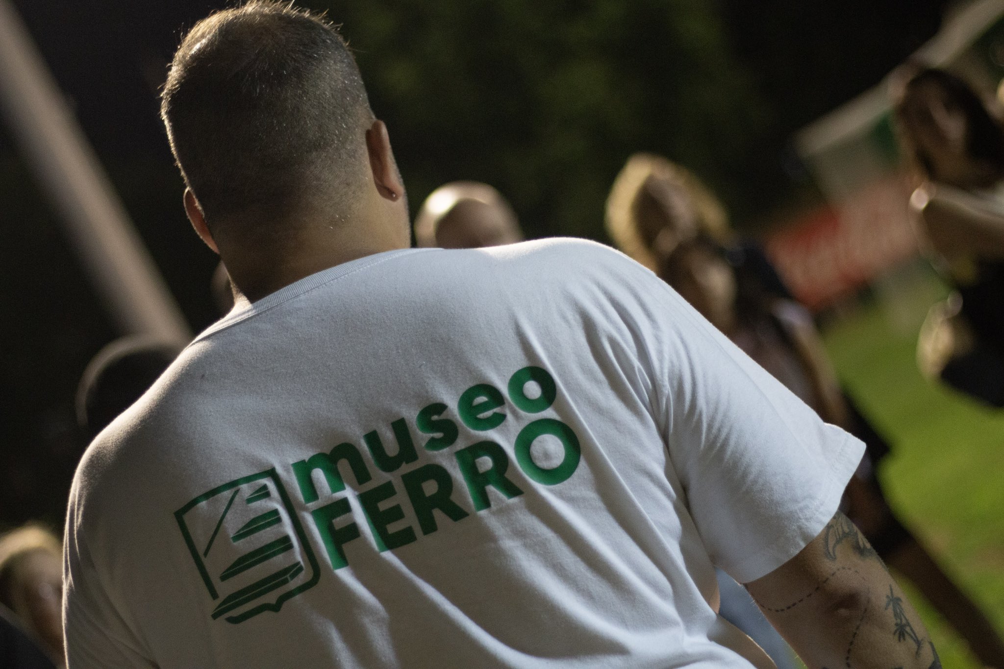 NOCHE MÁGICA E HISTÓRICA EN FERRO