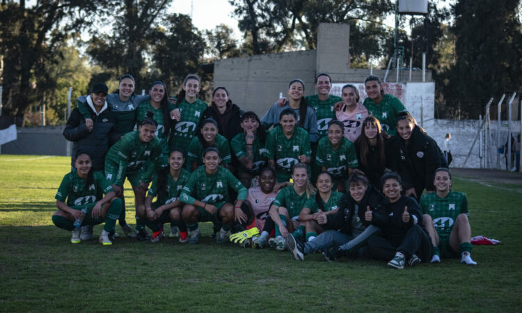 ¡GANARON LAS PIBAS EN EL DEBUT!