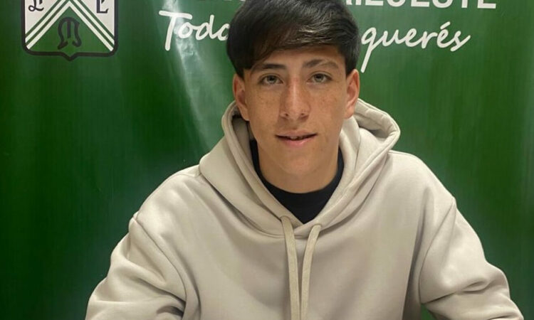 PRIMER CONTRATO PROFESIONAL PARA URIEL PEPE