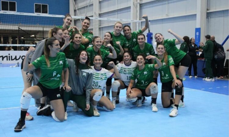 LAS CHICAS DE VOLEY LE GANARON A VÉLEZ