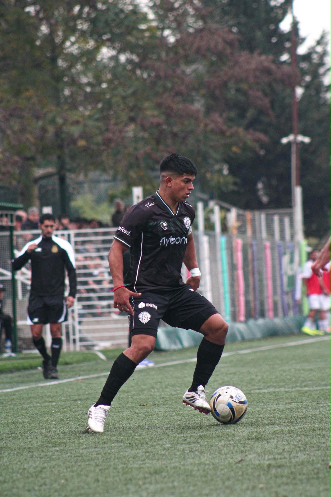 GABRIEL AYALA RENOVÓ SU CONTRATO Y JUGARÁ A PRÉSTAMO EN QATAR